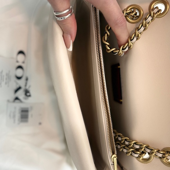 Coach White Quilted Tabby 26  Bag - Picture 10 of 10